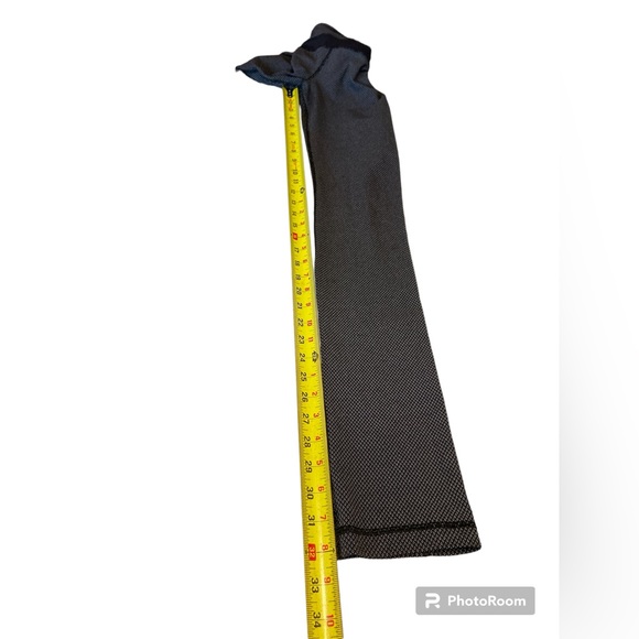 Lululemon Skinny Groove Pant Size 4 - Picture 4 of 10